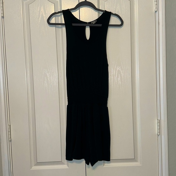 Aerie Solid Black Short Jumpsuit with Pockets Size XS - Picture 1 of 14